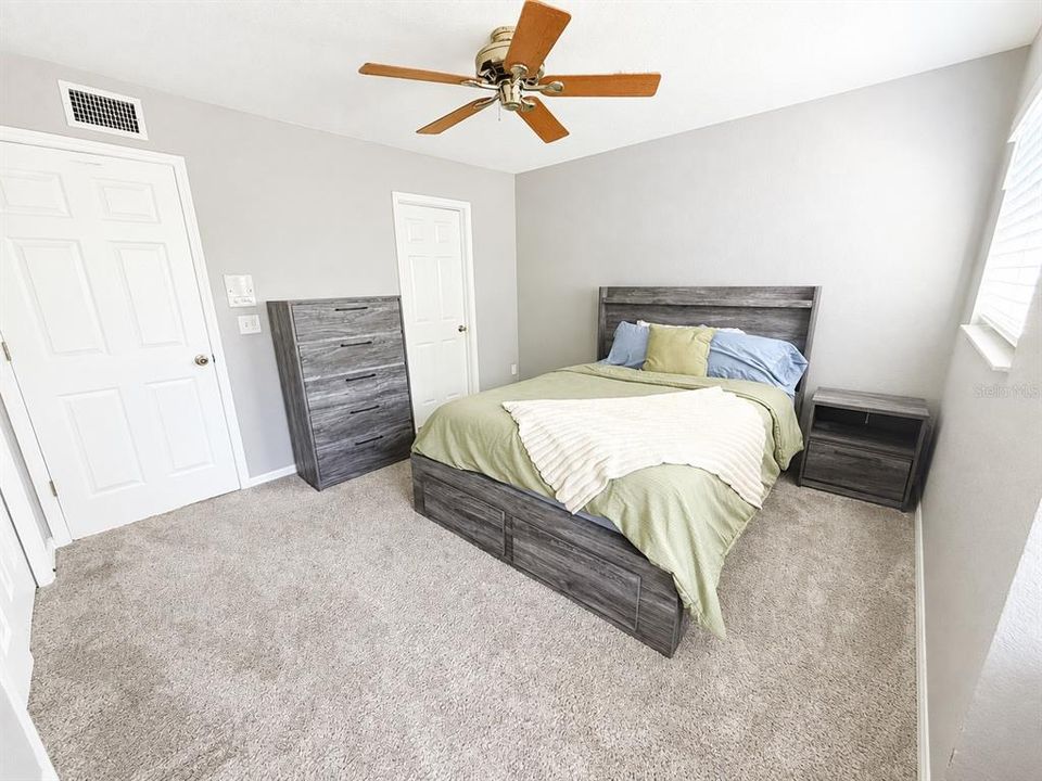 For Sale: $462,000 (3 beds, 3 baths, 1749 Square Feet)