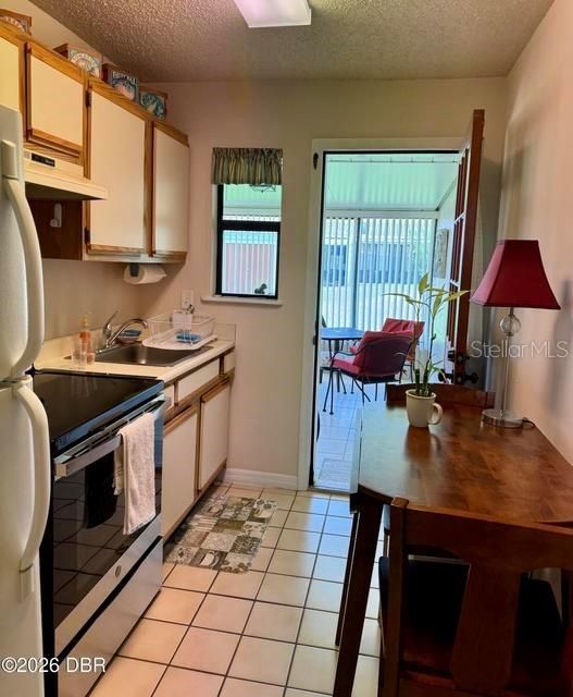 Activo con contrato: $229,000 (2 camas, 1 baños, 675 Pies cuadrados)