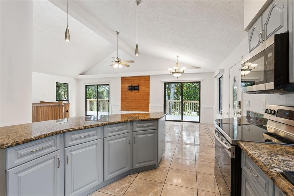 For Sale: $375,000 (4 beds, 2 baths, 2268 Square Feet)