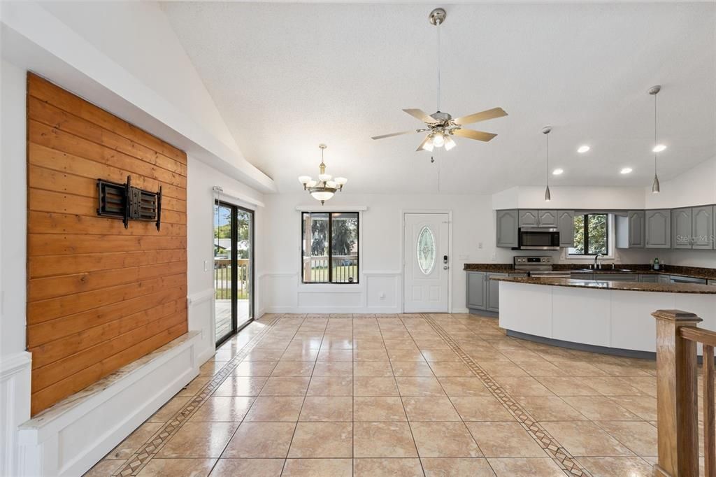 For Sale: $375,000 (4 beds, 2 baths, 2268 Square Feet)