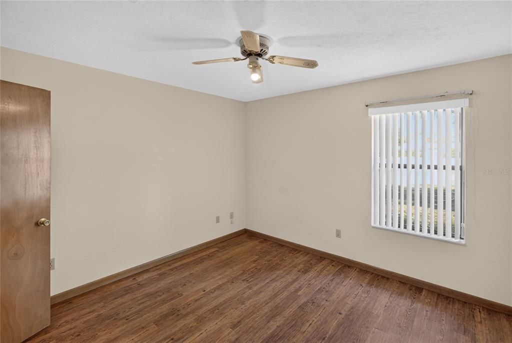 For Sale: $370,000 (3 beds, 2 baths, 2274 Square Feet)