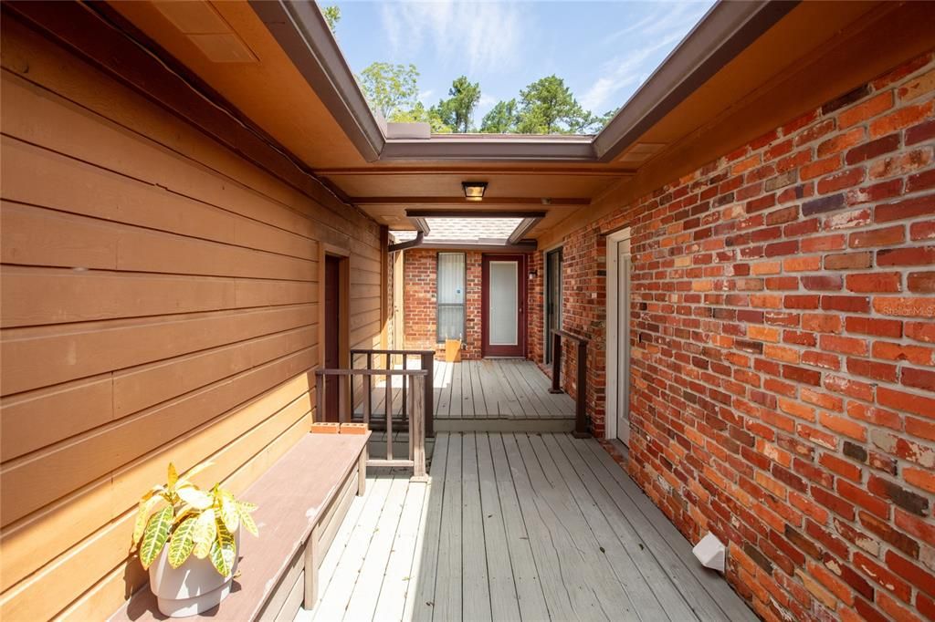 For Sale: $370,000 (3 beds, 2 baths, 2274 Square Feet)