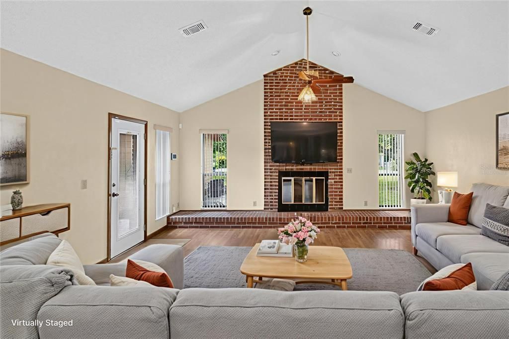 For Sale: $370,000 (3 beds, 2 baths, 2274 Square Feet)