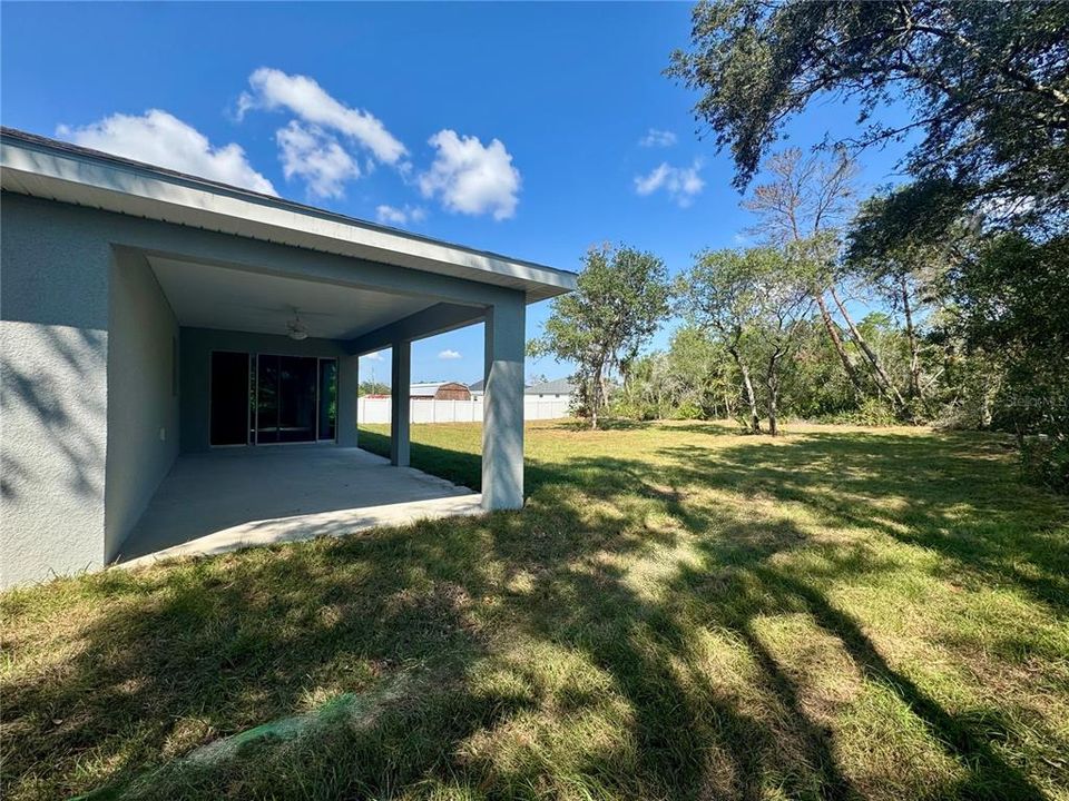 For Sale: $385,000 (3 beds, 2 baths, 1927 Square Feet)