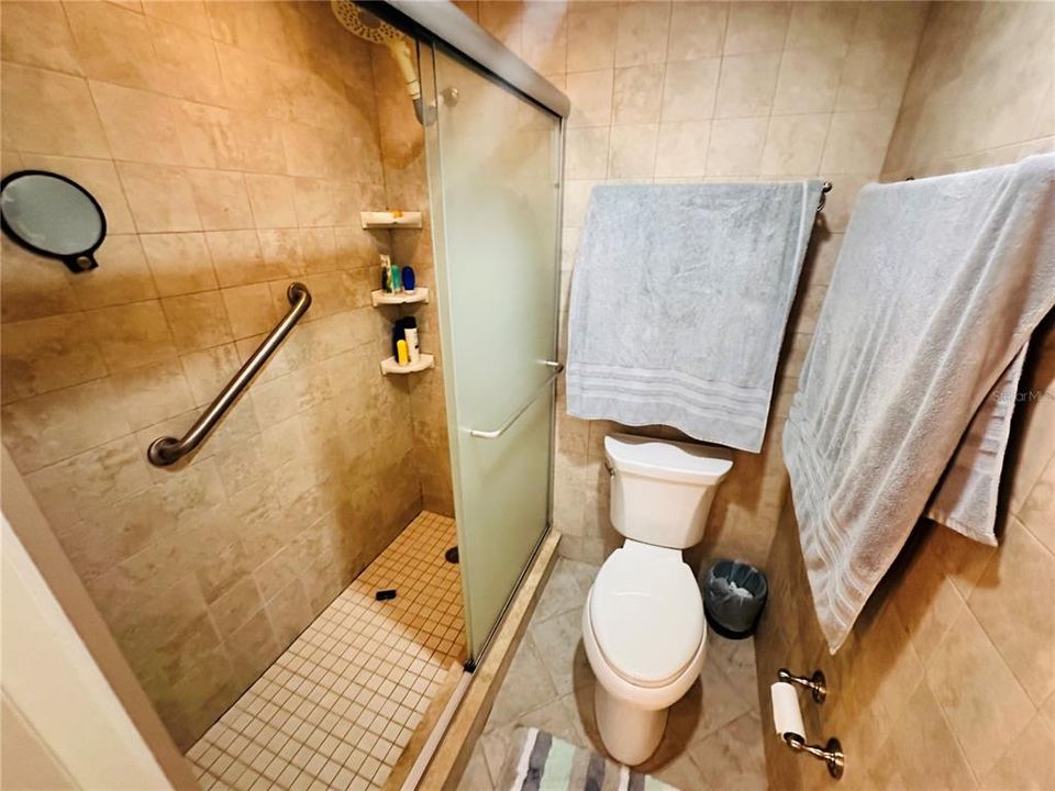 For Rent: $2,900 (2 beds, 2 baths, 1212 Square Feet)