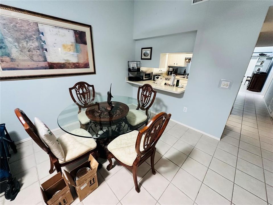 For Rent: $2,900 (2 beds, 2 baths, 1212 Square Feet)