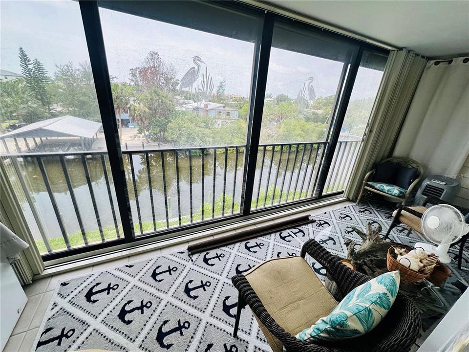 For Rent: $2,900 (2 beds, 2 baths, 1212 Square Feet)