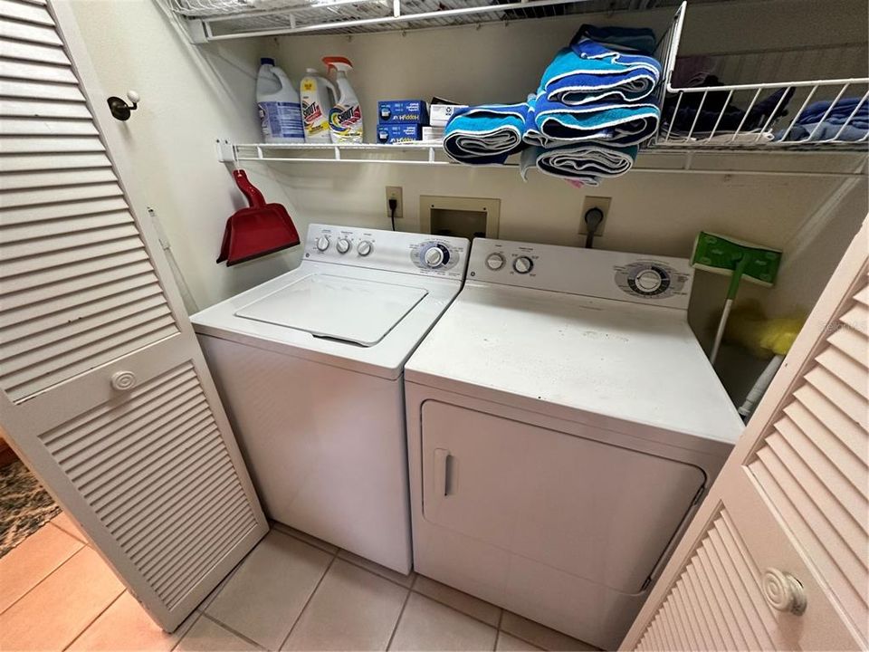 For Rent: $2,900 (2 beds, 2 baths, 1212 Square Feet)