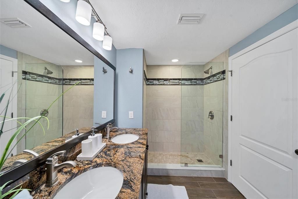 For Rent: $4,000 (2 beds, 2 baths, 1119 Square Feet)
