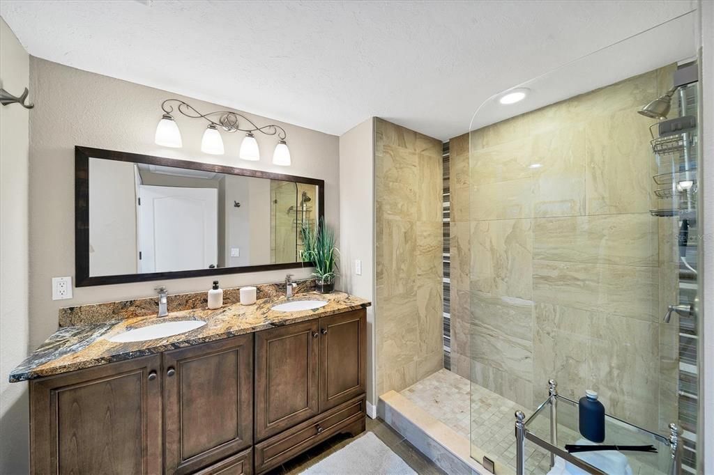 For Rent: $4,000 (2 beds, 2 baths, 1119 Square Feet)