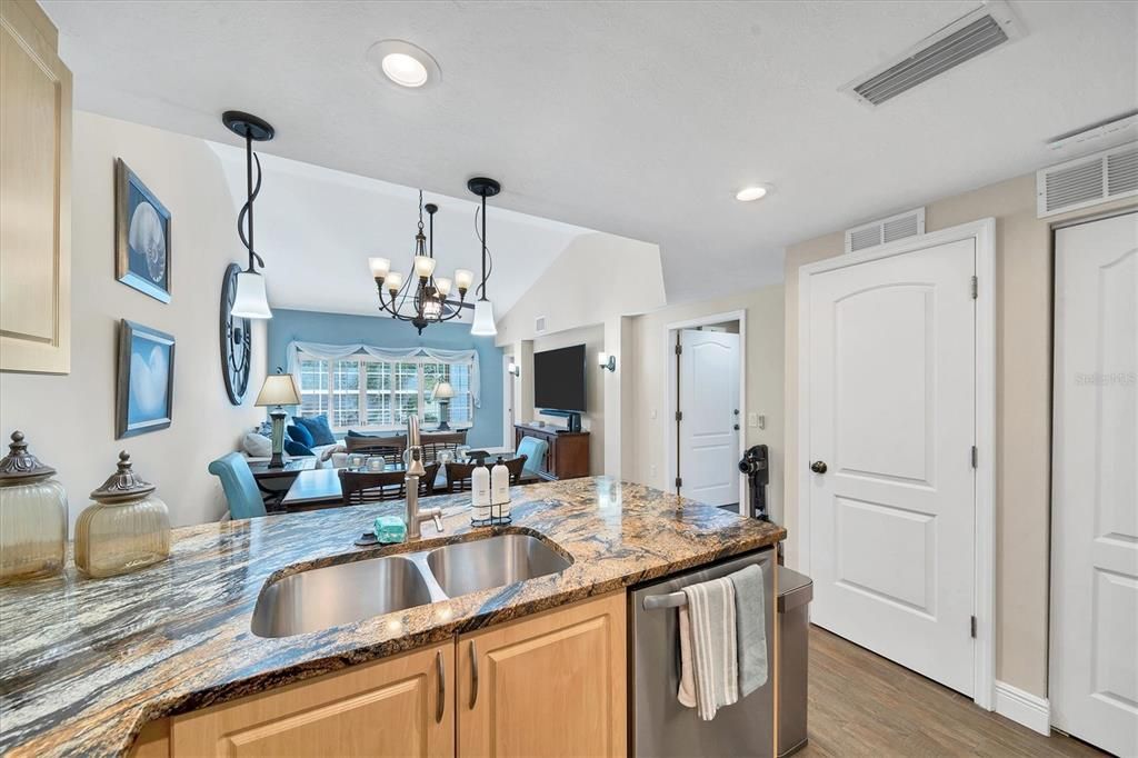 For Rent: $4,000 (2 beds, 2 baths, 1119 Square Feet)
