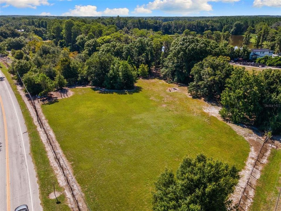 待售: $1,495,000 (5.01 acres)