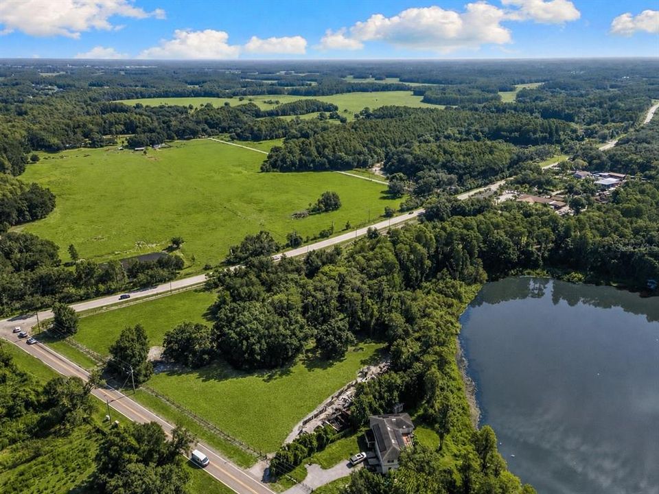 待售: $1,495,000 (5.01 acres)