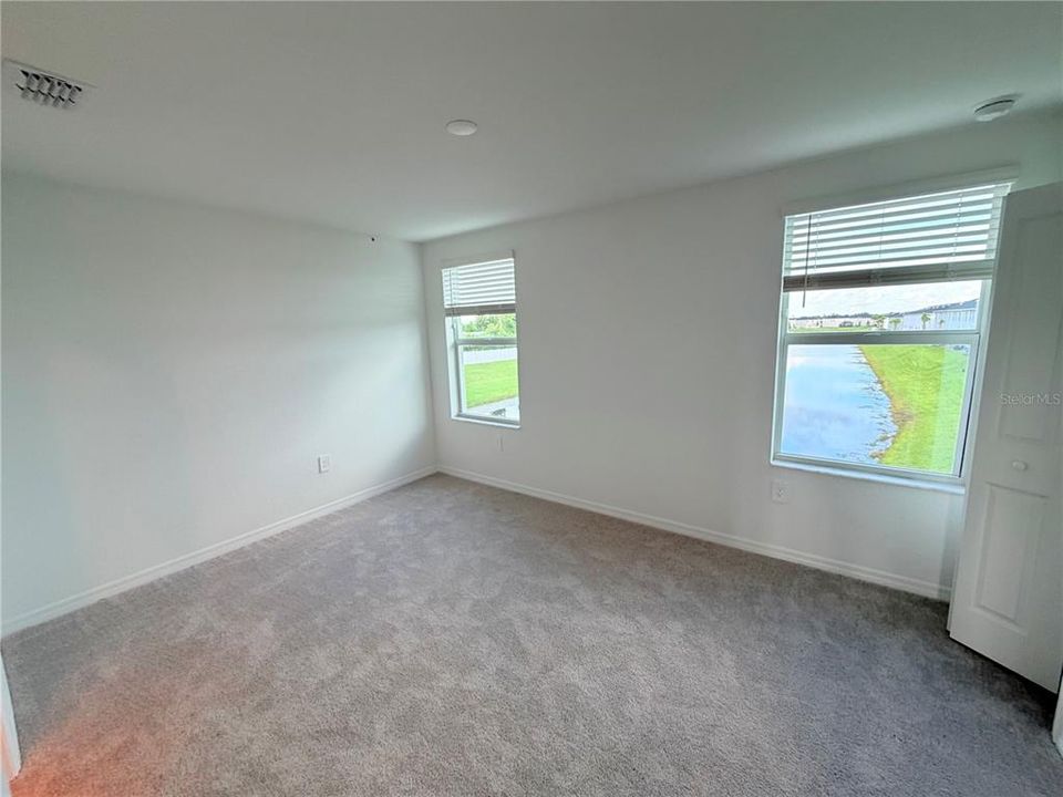 For Rent: $2,050 (3 beds, 2 baths, 1347 Square Feet)