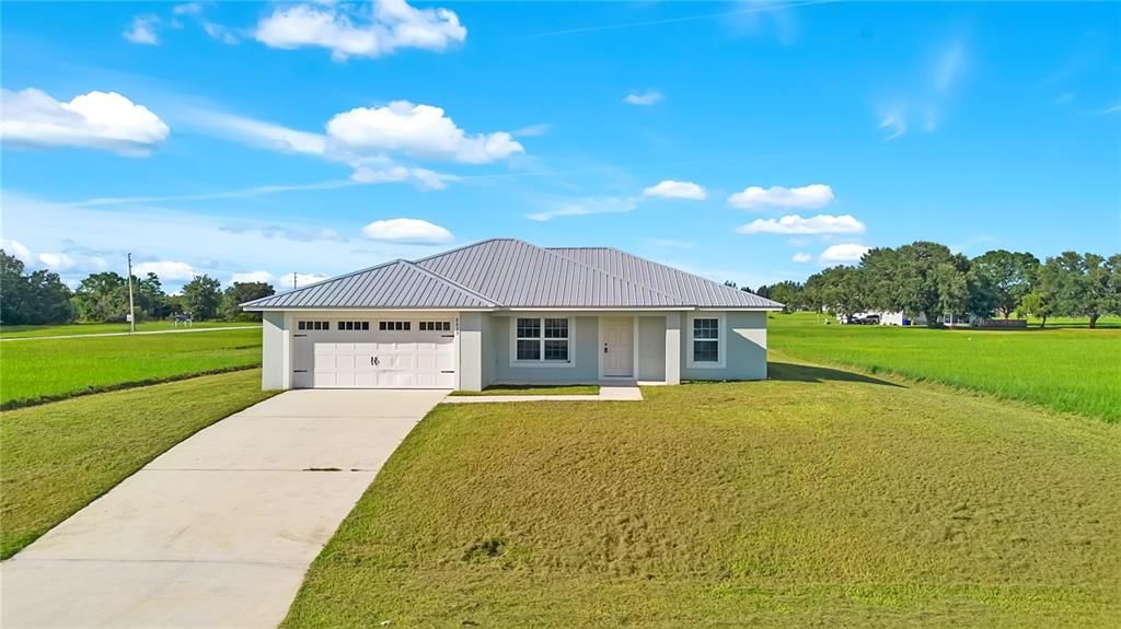 For Sale: $270,000 (3 beds, 2 baths, 1334 Square Feet)
