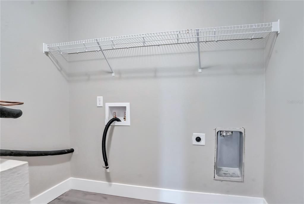 For Sale: $270,000 (3 beds, 2 baths, 1334 Square Feet)