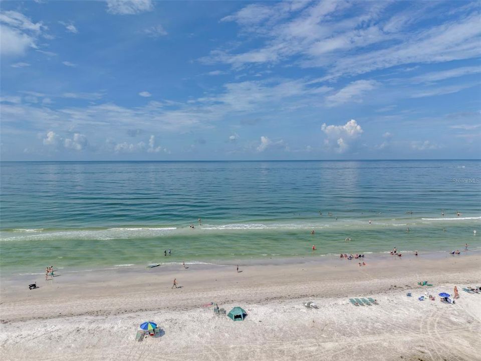For Sale: $479,000 (1 beds, 1 baths, 708 Square Feet)