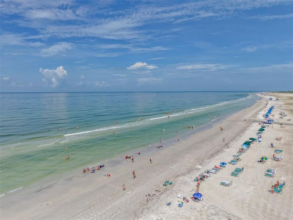 For Sale: $479,000 (1 beds, 1 baths, 708 Square Feet)