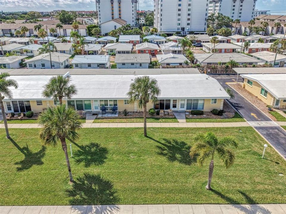 For Sale: $479,000 (1 beds, 1 baths, 708 Square Feet)