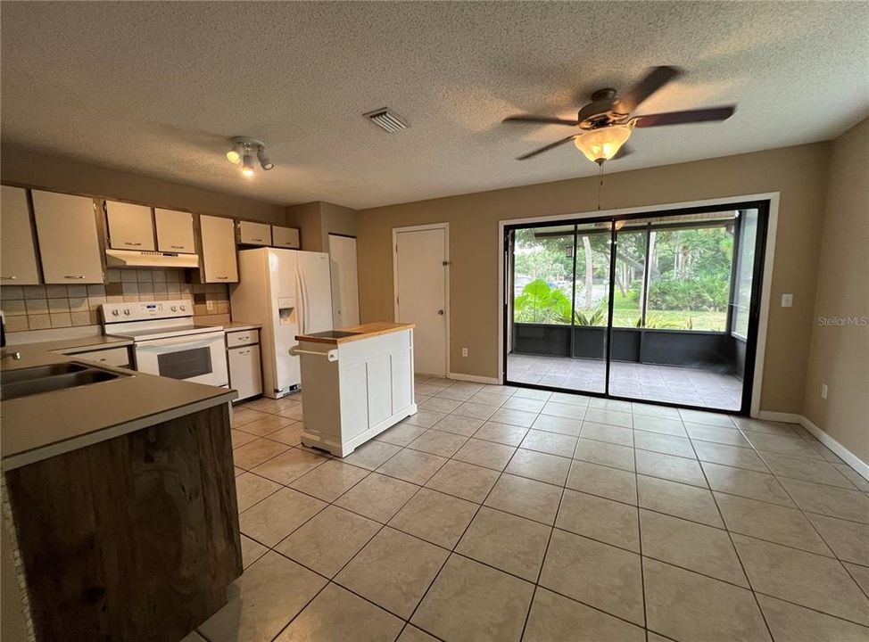 For Rent: $1,550 (2 beds, 2 baths, 1096 Square Feet)