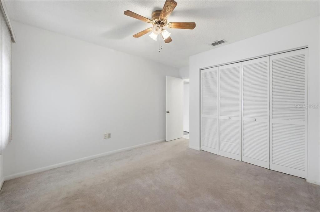 For Sale: $199,900 (2 beds, 1 baths, 1400 Square Feet)