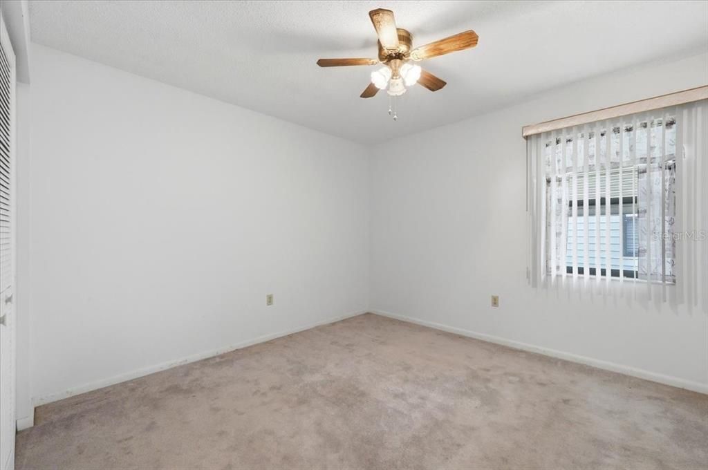For Sale: $199,900 (2 beds, 1 baths, 1400 Square Feet)