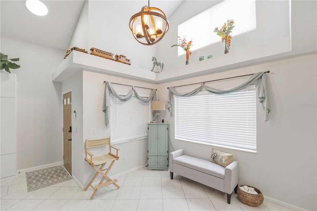 For Sale: $287,500 (3 beds, 2 baths, 1381 Square Feet)