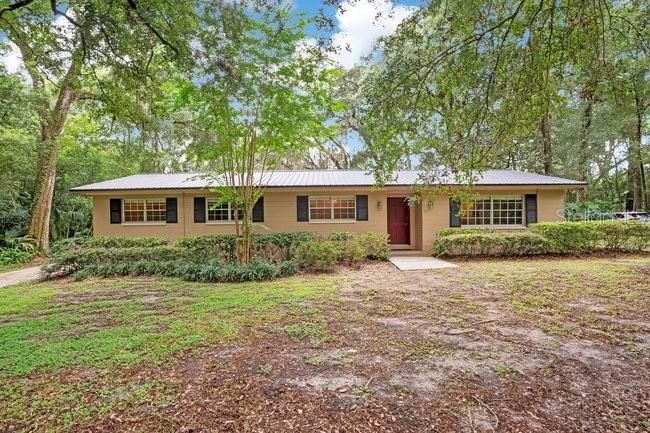En Venta: $699,000 (3 camas, 2 baños, 1744 Pies cuadrados)