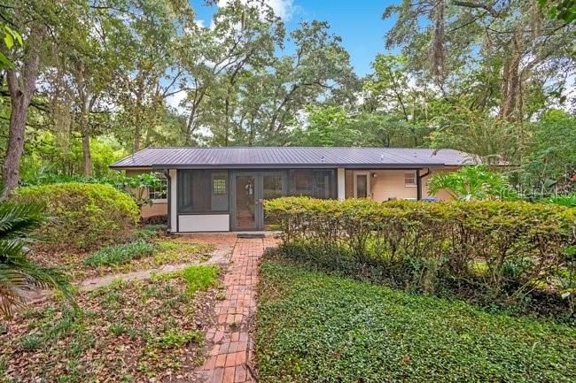 En Venta: $699,000 (3 camas, 2 baños, 1744 Pies cuadrados)