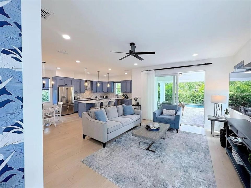For Sale: $1,690,000 (5 beds, 2 baths, 3032 Square Feet)