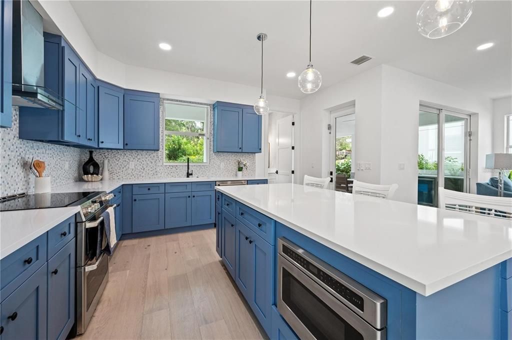For Sale: $1,690,000 (5 beds, 2 baths, 3032 Square Feet)