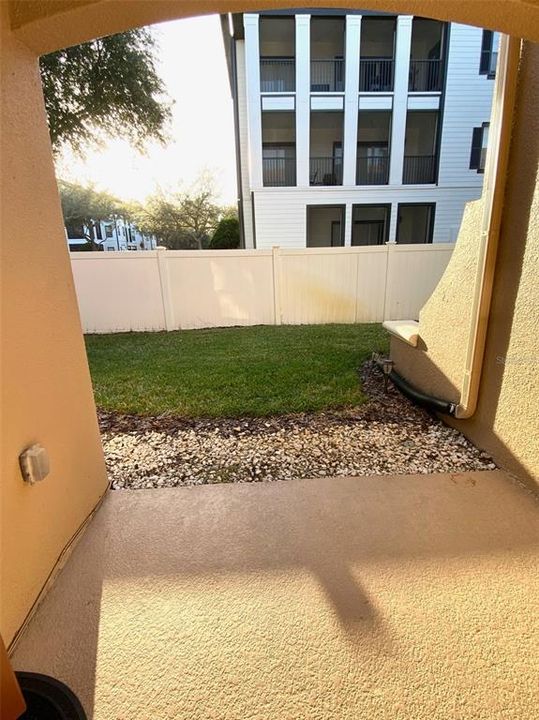 Active With Contract: $2,400 (3 beds, 2 baths, 1529 Square Feet)