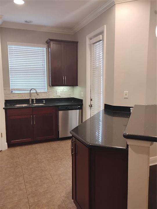 Active With Contract: $2,400 (3 beds, 2 baths, 1529 Square Feet)