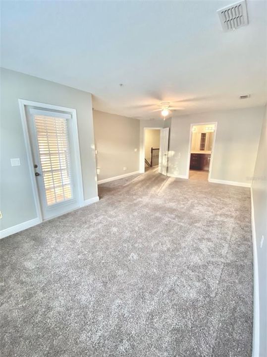 Active With Contract: $2,400 (3 beds, 2 baths, 1529 Square Feet)