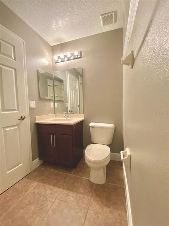 Active With Contract: $2,400 (3 beds, 2 baths, 1529 Square Feet)