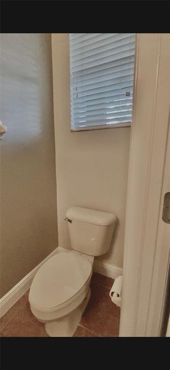 Active With Contract: $2,400 (3 beds, 2 baths, 1529 Square Feet)