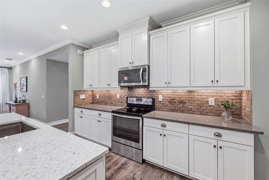 For Sale: $530,000 (3 beds, 2 baths, 2242 Square Feet)