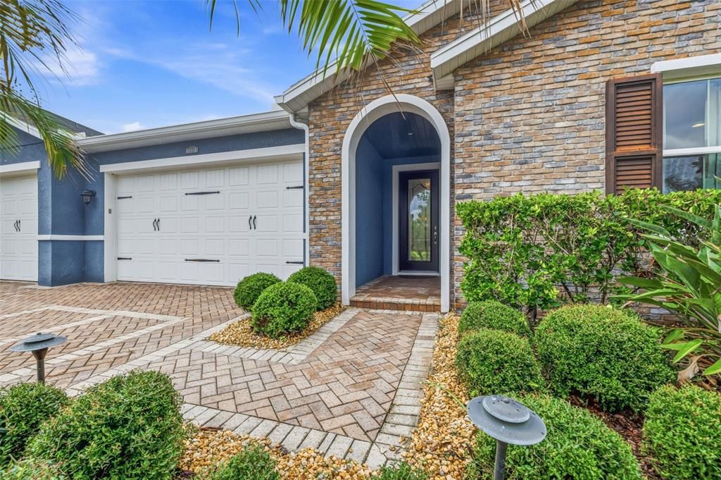 For Sale: $530,000 (3 beds, 2 baths, 2242 Square Feet)