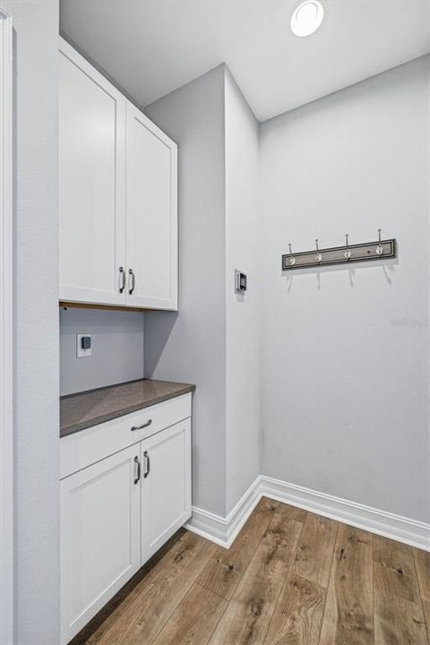For Sale: $530,000 (3 beds, 2 baths, 2242 Square Feet)