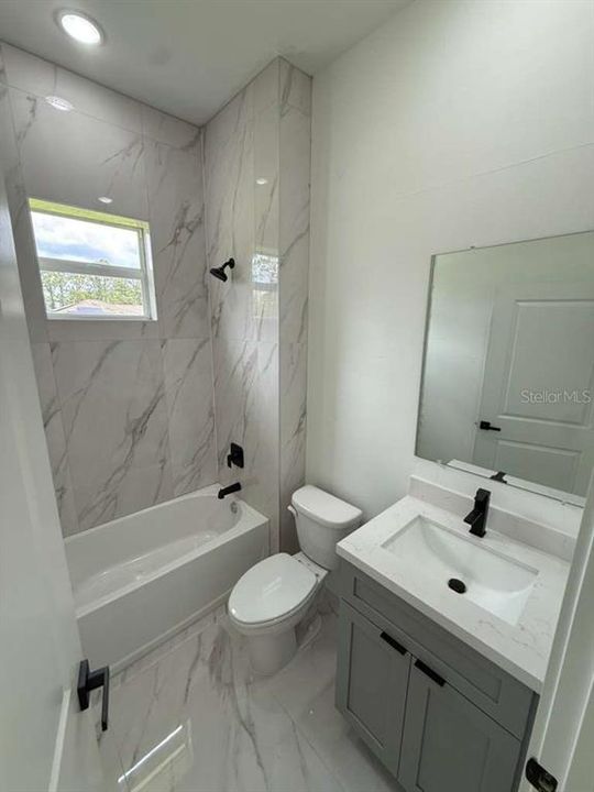 For Sale: $364,900 (4 beds, 2 baths, 1639 Square Feet)
