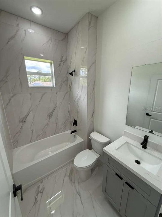 For Sale: $364,900 (4 beds, 2 baths, 1639 Square Feet)