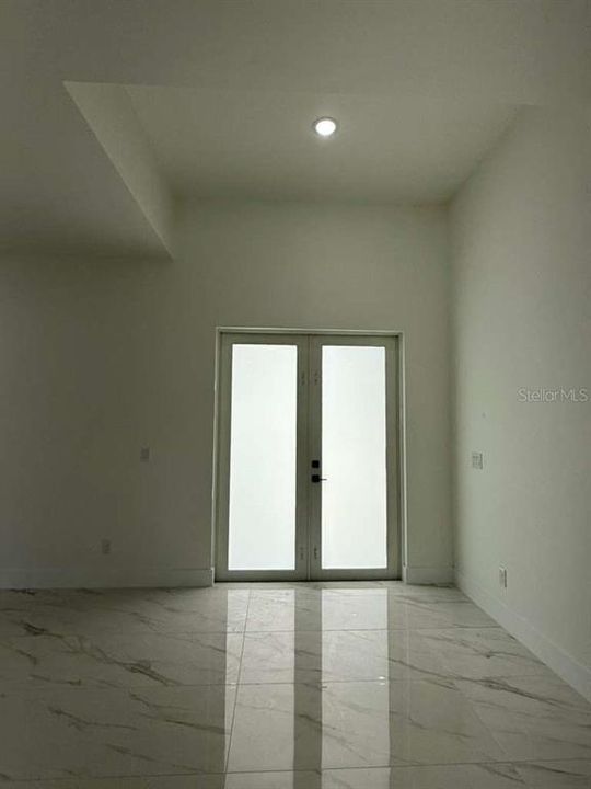 For Sale: $364,900 (4 beds, 2 baths, 1639 Square Feet)