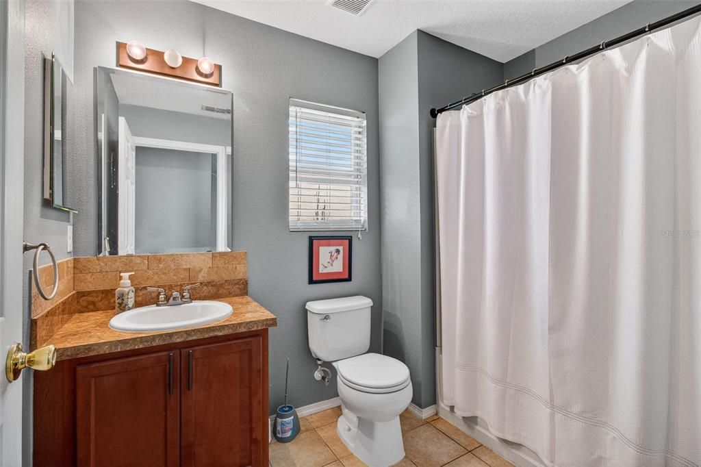 For Sale: $369,000 (3 beds, 2 baths, 1920 Square Feet)