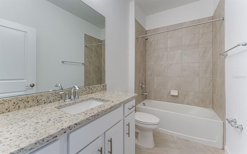 For Rent: $2,595 (2 beds, 2 baths, 1564 Square Feet)
