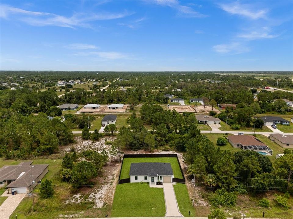 For Sale: $299,900 (3 beds, 2 baths, 1269 Square Feet)