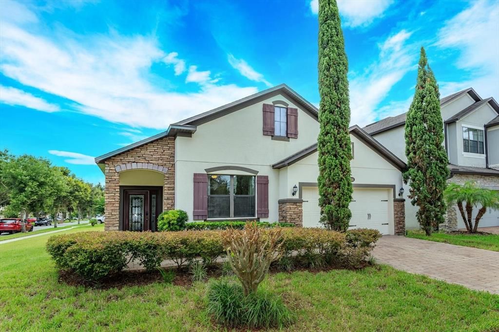 En Venta: $405,000 (4 camas, 2 baños, 2092 Pies cuadrados)