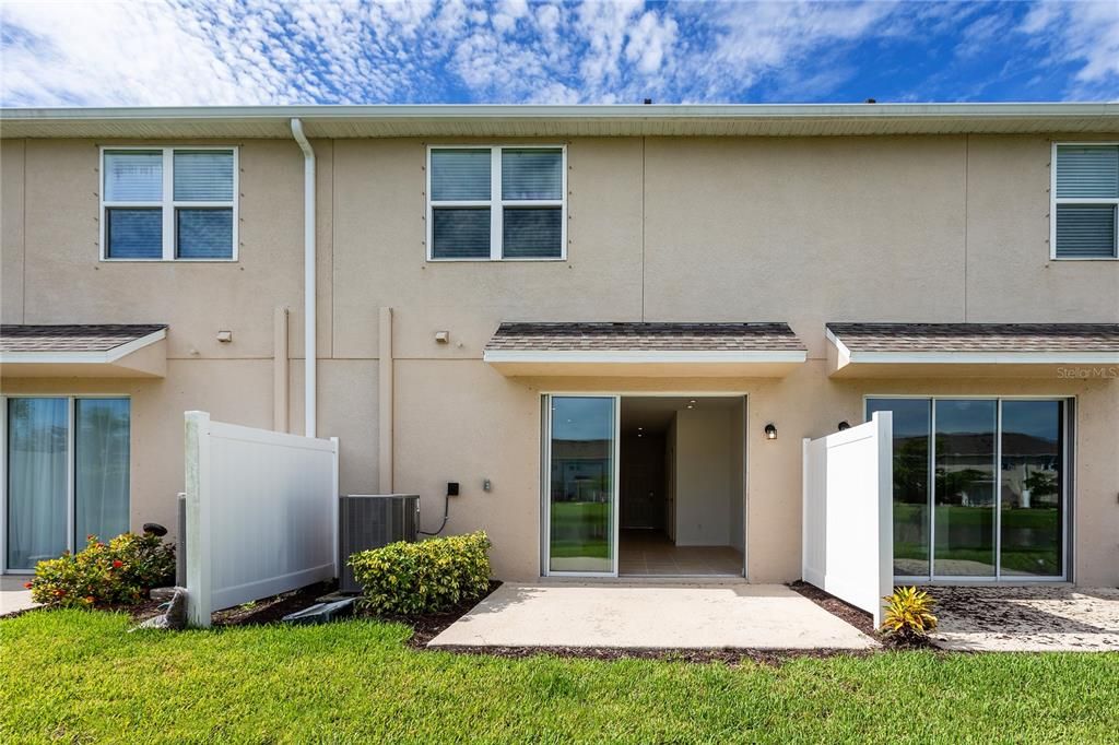 For Sale: $339,600 (3 beds, 2 baths, 1407 Square Feet)