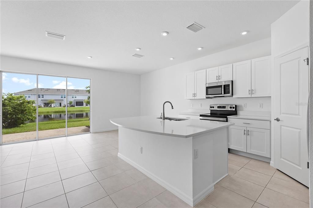 For Sale: $339,600 (3 beds, 2 baths, 1407 Square Feet)
