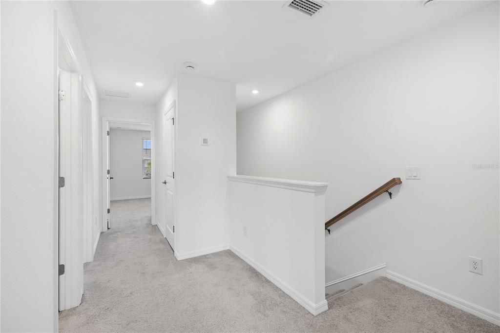 For Sale: $339,600 (3 beds, 2 baths, 1407 Square Feet)