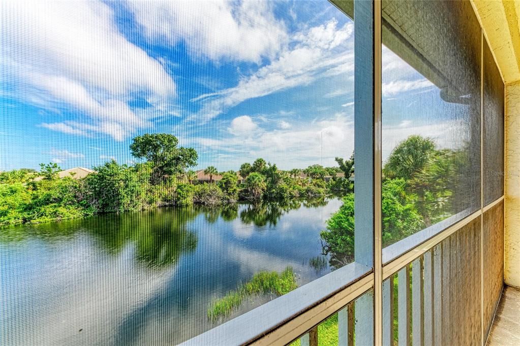 Activo con contrato: $239,000 (3 camas, 2 baños, 1286 Pies cuadrados)